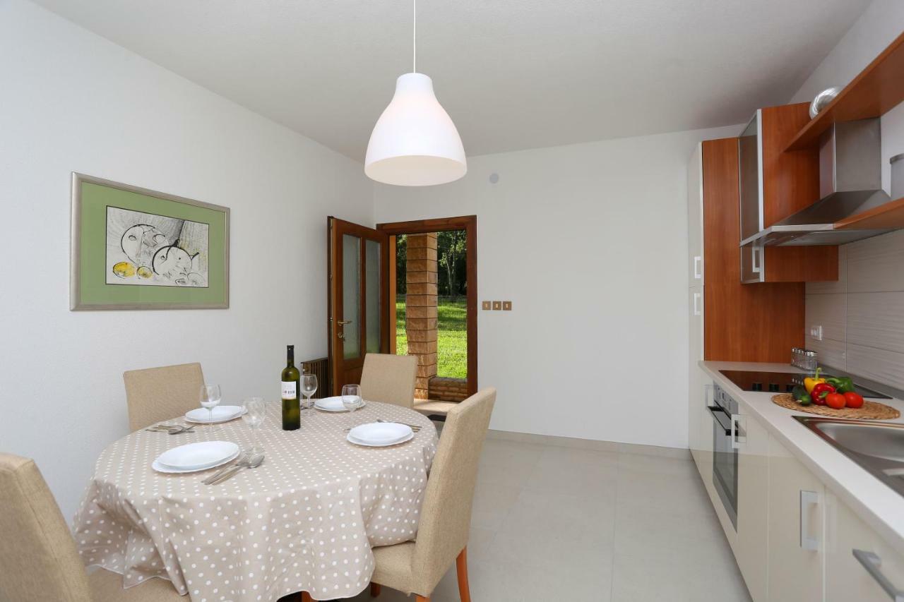 דירות לאבין House Pauline מראה חיצוני תמונה